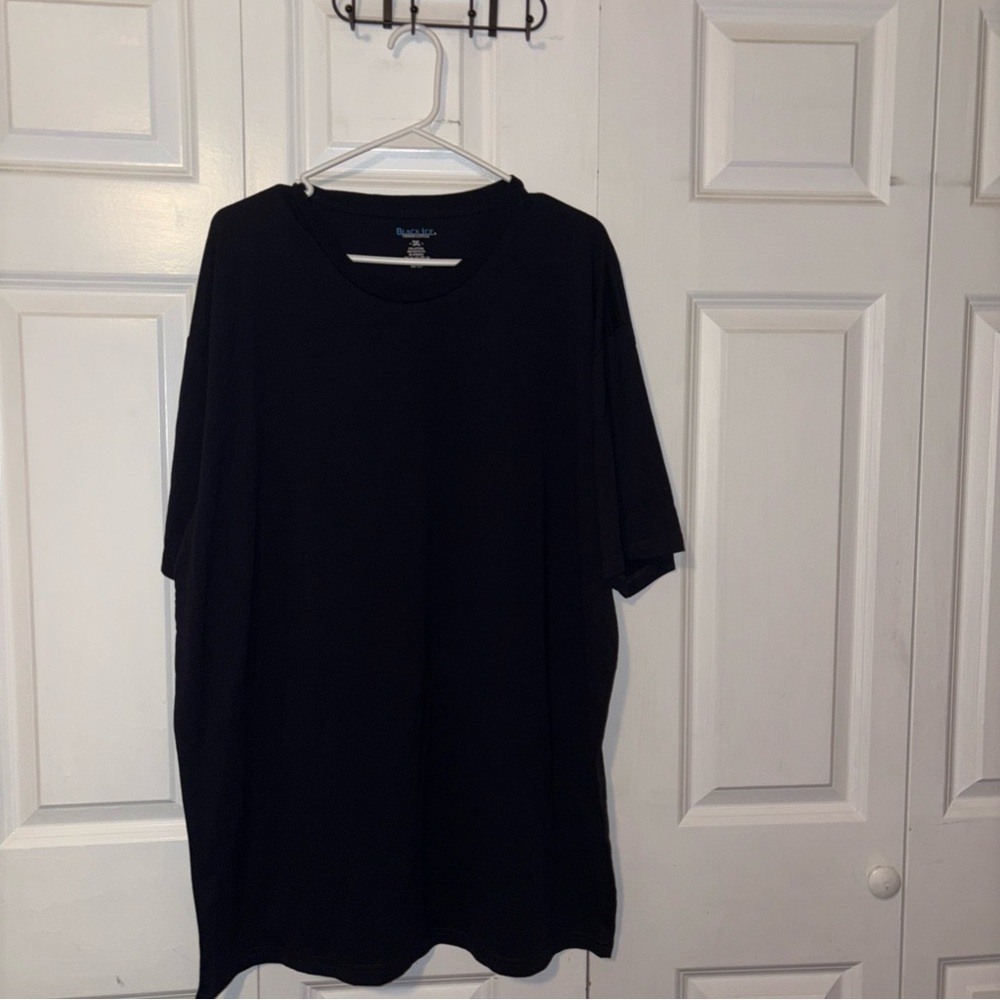 Essential Black Short Sleeve Tee
